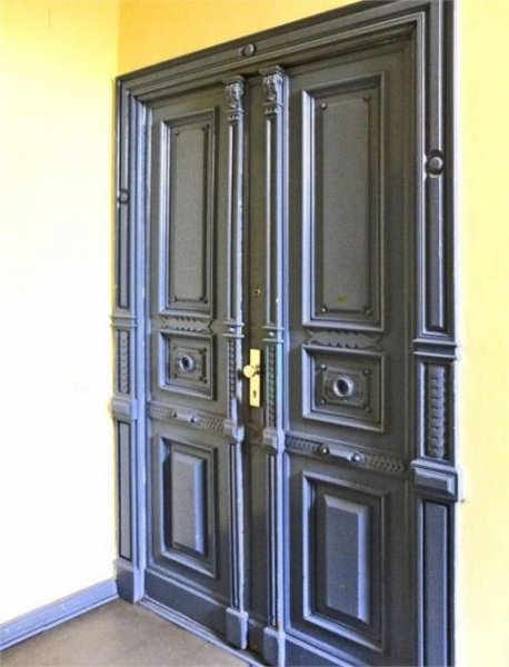 Berlin INVESTMENT PROPERTY: TWO ROOM FLAT IN MOABIT IN A AMAZING ALT BAU + 1,87 % YIELD Wohnung kaufen