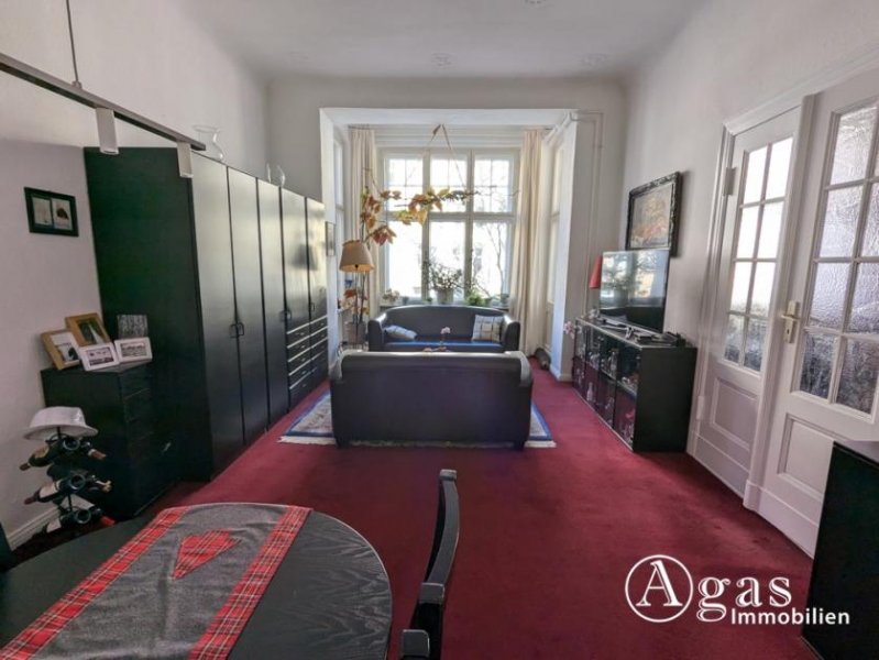 Berlin Gut vermietete 3-Zimmer-Altbauwohnung im Mierendorff-Kiez in Charlottenburg Wohnung kaufen