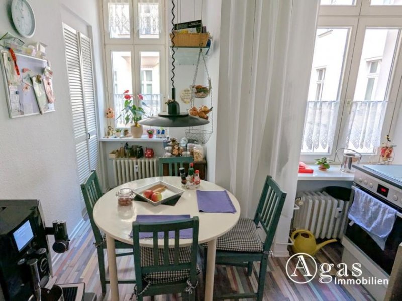 Berlin Gut vermietete 3-Zimmer-Altbauwohnung im Mierendorff-Kiez in Charlottenburg Wohnung kaufen