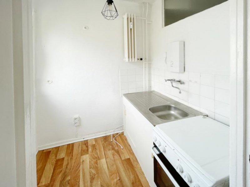 Berlin Attraktive 1-Zimmerwohnung mit Fahrstuhl 
zwischen Schloss Charlottenburg und Kurfürstendamm Wohnung kaufen