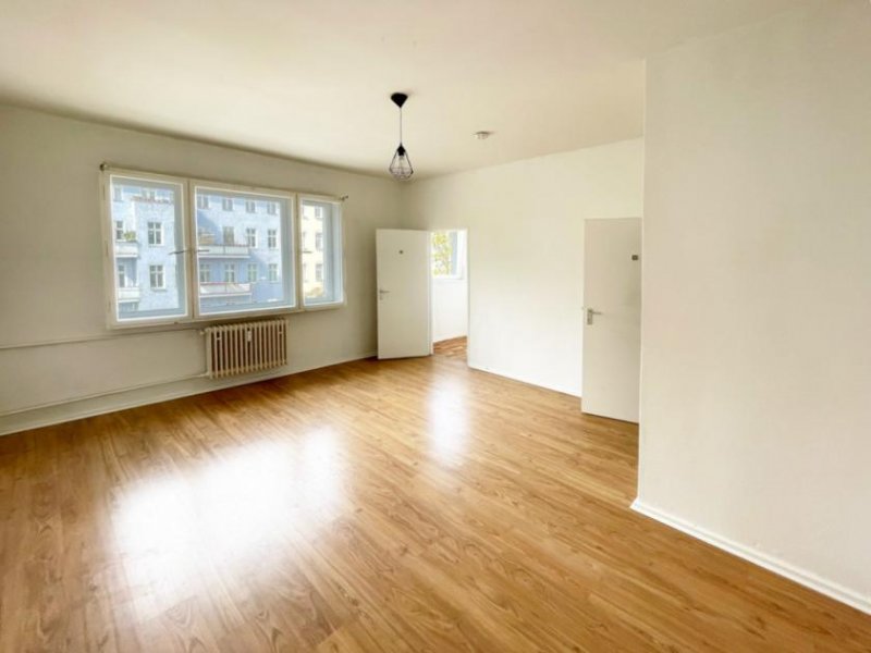 Berlin Attraktive 1-Zimmerwohnung mit Fahrstuhl
zwischen Schloss Charlottenburg und Kurfürstendamm Wohnung kaufen