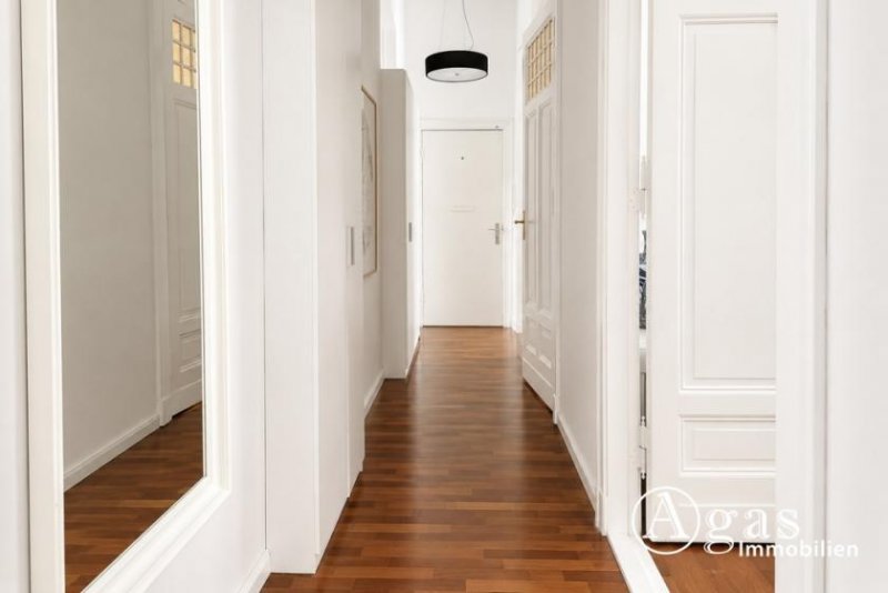 Berlin Stilvoll renovierter Altbau im Seitenflügel – bezugsfrei in Berlin-Schöneberg Wohnung kaufen