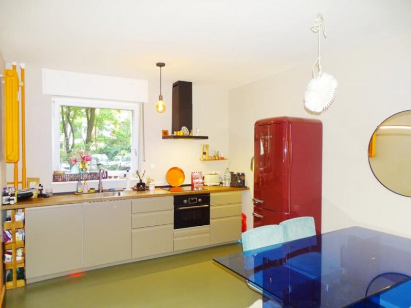 Berlin Bezugsfreie Wohnung mit Balkon
in ruhiger Lage nahe Winterfeldtplatz Wohnung kaufen