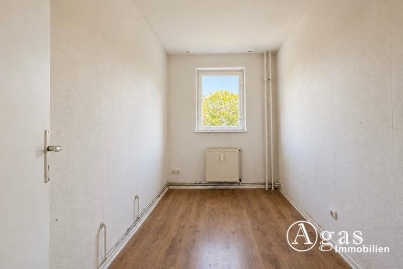 Berlin Bezugsfreie 2-Zimmer-Wohnung mit Balkon und Entwicklungspotenzial in Berlin-Schöneberg Wohnung kaufen