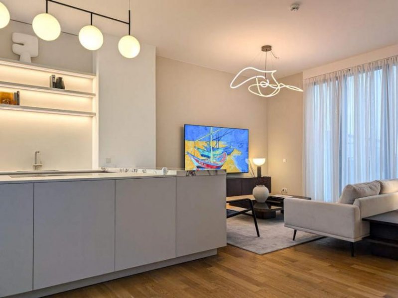 Berlin Prov.-frei: Möbliertes Penthouse mit großer Sonnenterrasse Wohnung kaufen