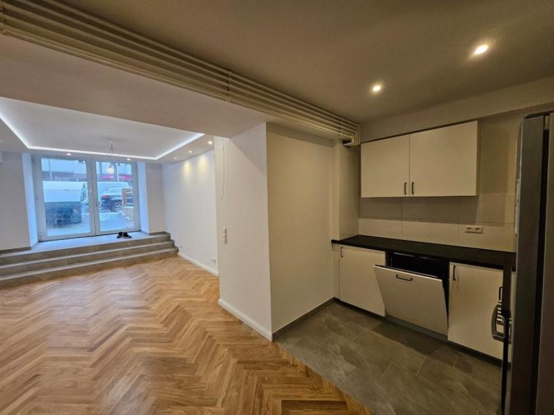 Berlin Bürofläche mit ca. 155 m² in Berlin-Schöneberg (Naumannkiez) Gewerbe kaufen