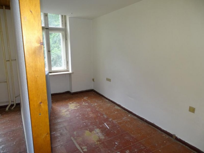 Berlin Bezugsfreie Eigentumswohnungen im Charmanten Altbau in Neukölln
- Fernwärme - Wohnung kaufen