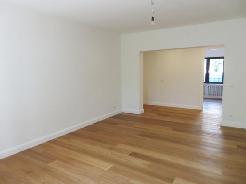 Berlin Attraktive, 3-Zimmer-Wohnung 
mit Tiefgaragenstellplatz 
als Kapitalanlage in bester Steglitzlage! Wohnung kaufen