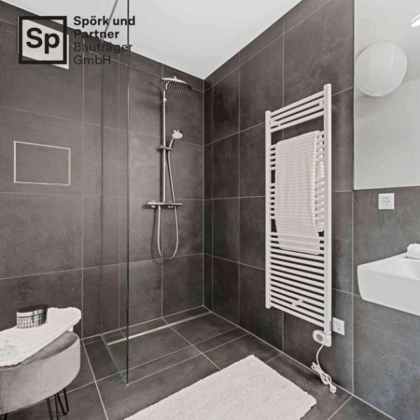 Wien, Donaustadt BESTLAGE ALTE DONAU –
Dachgeschoss mit Terrasse –
1 Minute zur Alten Donau Wohnung kaufen