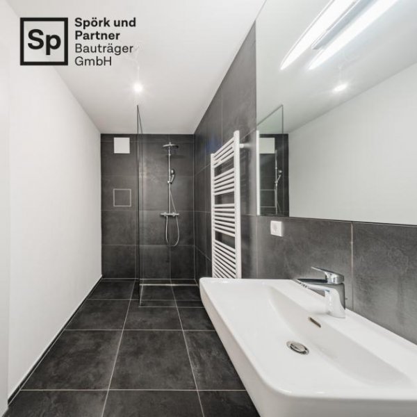 Wien, Donaustadt BESTLAGE ALTE DONAU –
Penthouse über das gesamte Dachgeschoss –
1 Minute zur Alten Donau Wohnung kaufen