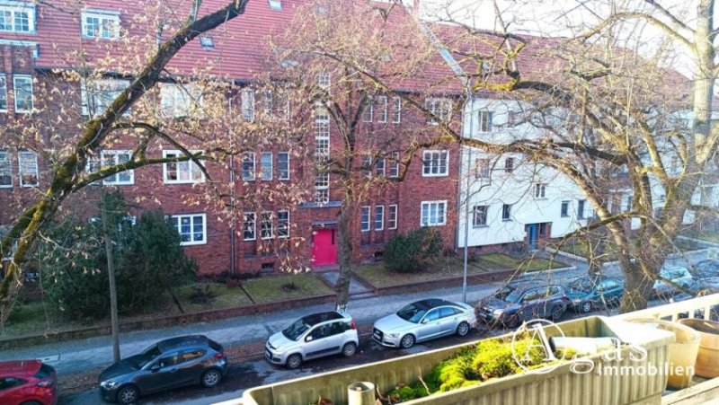 Berlin vermietete 3-Zimmer-Eigentumswohnung mit Sonnen-Balkon und neuem Bad Nähe Gemeindepark Lankwitz Wohnung kaufen
