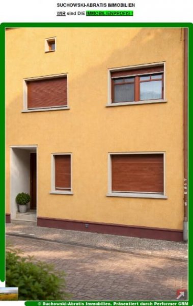 Berlin Nur 66 km von Berlin: *** Gepflegtes EFH mit kleinem Hof in ruhiger Lage *** Haus kaufen