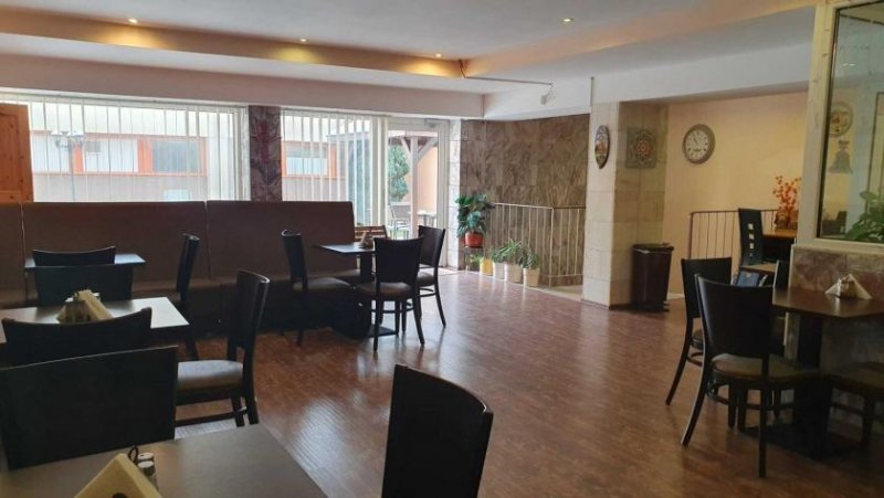 Berlin Einmalige Investitionschance: Vielseitig nutzbare Immobilie mit Sauna-Infrastruktur Gewerbe kaufen