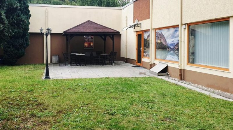 Berlin Einmalige Investitionschance: Vielseitig nutzbare Immobilie mit Sauna-Infrastruktur Gewerbe kaufen