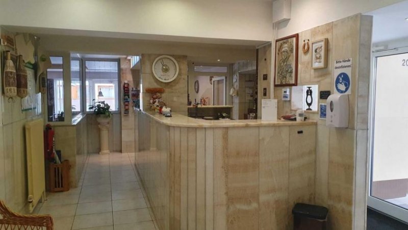 Berlin Einmalige Investitionschance: Vielseitig nutzbare Immobilie mit Sauna-Infrastruktur Gewerbe kaufen