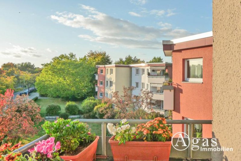 Berlin 3-Zimmer-Wohnung mit Südbalkon. Derzeit vermietet, in gepflegter Anlage, gute Anbindung Wohnung kaufen