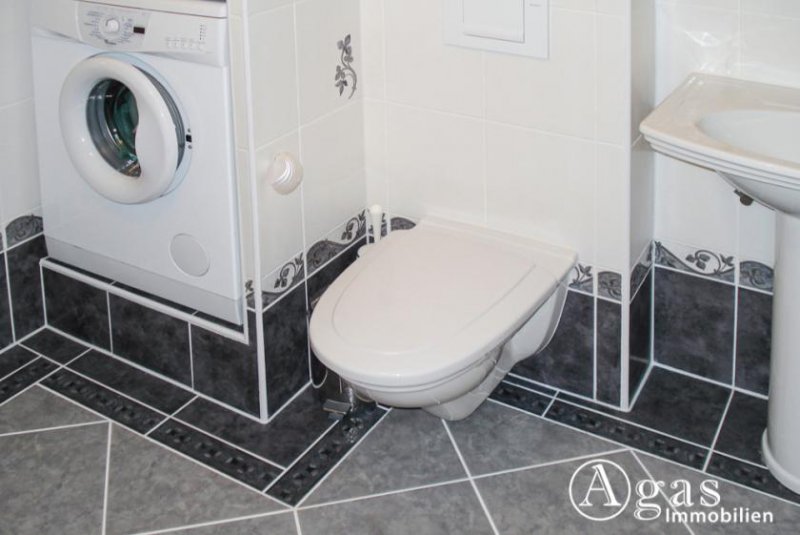 Berlin 3-Zimmer-Wohnung mit Südbalkon. Derzeit vermietet, in gepflegter Anlage, gute Anbindung Wohnung kaufen