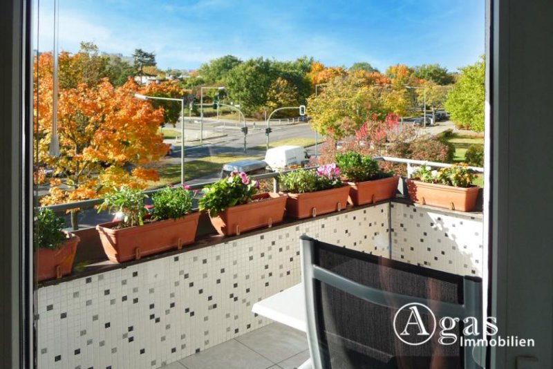 Berlin 3-Zimmer-Wohnung mit Südbalkon. Derzeit vermietet, in gepflegter Anlage, gute Anbindung Wohnung kaufen