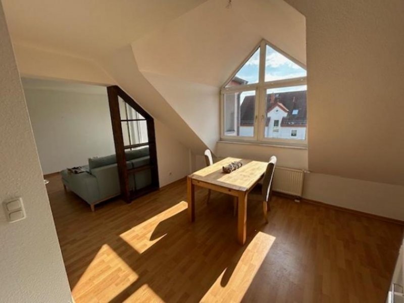 Schönefeld (Landkreis Dahme-Spreewald) Bezugsfreie Dachgeschoss-Wohnung im Grünen Wohnung kaufen