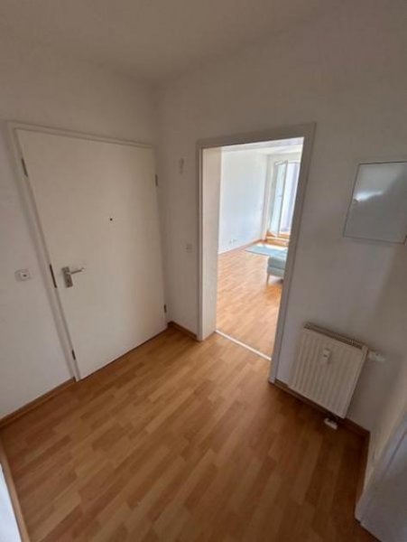 Schönefeld (Landkreis Dahme-Spreewald) Bezugsfreie Dachgeschoss-Wohnung im Grünen Wohnung kaufen