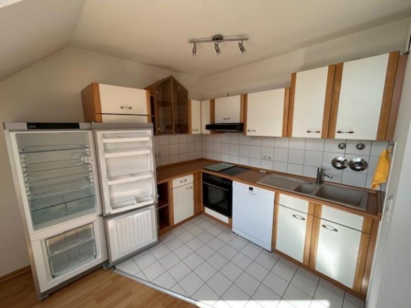 Schönefeld (Landkreis Dahme-Spreewald) Bezugsfreie Dachgeschoss-Wohnung im Grünen Wohnung kaufen