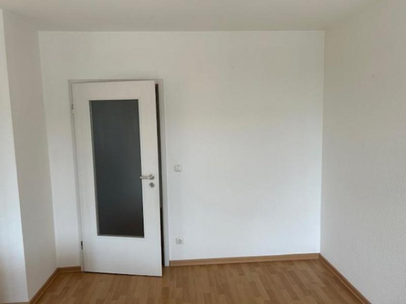 Schönefeld (Landkreis Dahme-Spreewald) Bezugsfreie Dachgeschoss-Wohnung im Grünen Wohnung kaufen