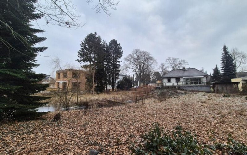 Berlin Attraktives Wohnbaugrundstück 
mit Naturteich im beliebten Waidmannslust Grundstück kaufen
