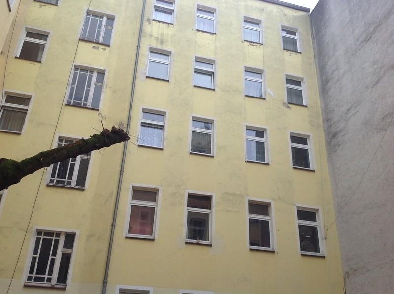 Berlin auf HAUSVERKAUF-MAKLER.DE sind weitere Immobilien verfügbar - Wohn- und Geschäftshaus mit starker Rendite Gewerbe kaufen