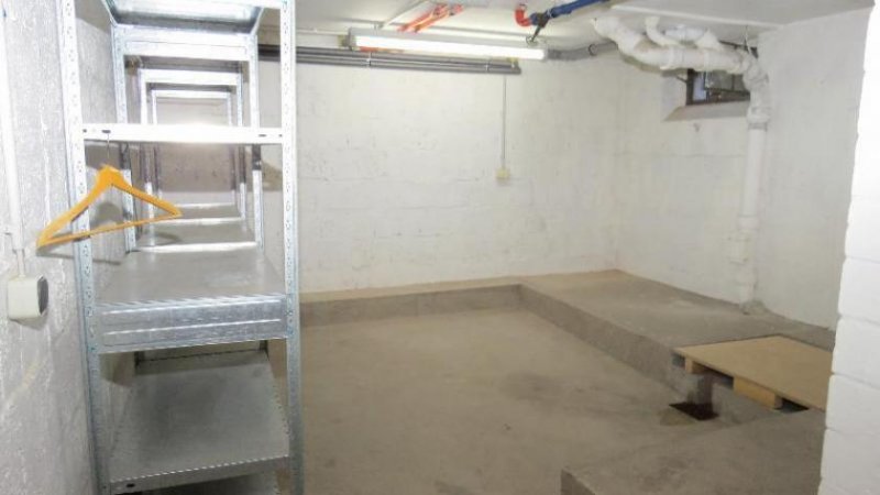 Berlin Lagerraum / Storage Berlin-Spandau Kaufen (45 m²). Auch per Mietkauf. Gewerbe kaufen
