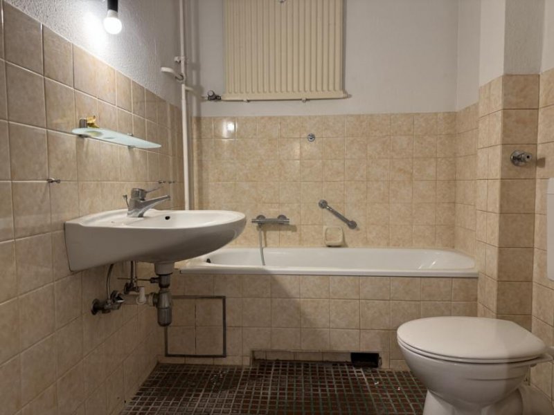 Berlin 1-Zimmer-Gartenwohnung
Berlin-Westend nahe Theodor-Heuss-Platz Wohnung kaufen