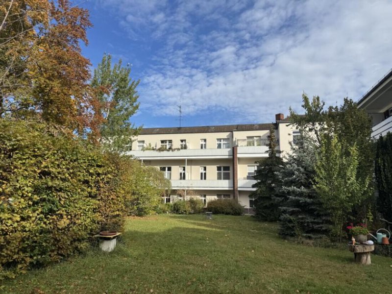 Berlin 2-Zimmer-Balkonwohnung
Berlin-Westend nahe Theodor-Heuss-Platz Wohnung kaufen