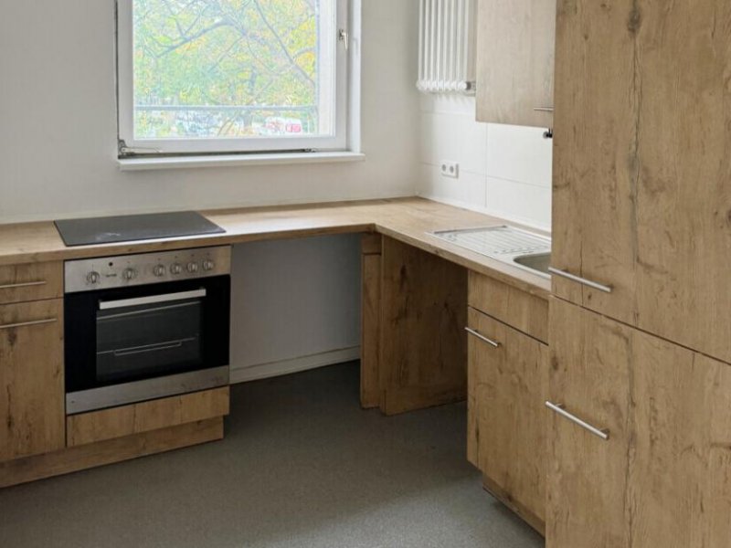 Berlin 2-Zimmer-Balkonwohnung
Berlin-Westend nahe Theodor-Heuss-Platz Wohnung kaufen