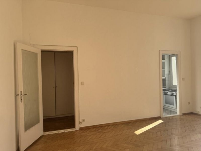 Berlin Attraktive Eigentumswohnung
im schönen Berliner Westend - Charlottenburg Wohnung kaufen