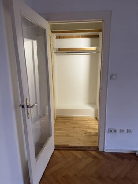 Berlin Attraktive Eigentumswohnung Terrasse und Gartenanteil
im Berliner Westend - Charlottenburg Wohnung kaufen