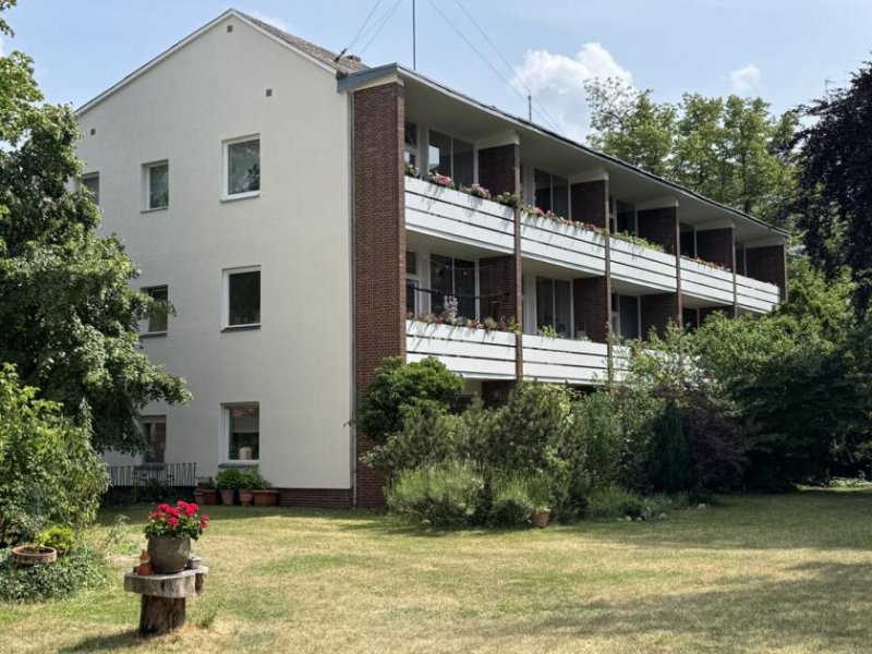 Berlin Ein-Zimmer-Terrassenwohnung mit
eigenen Garten mitten in der Stadt Wohnung kaufen