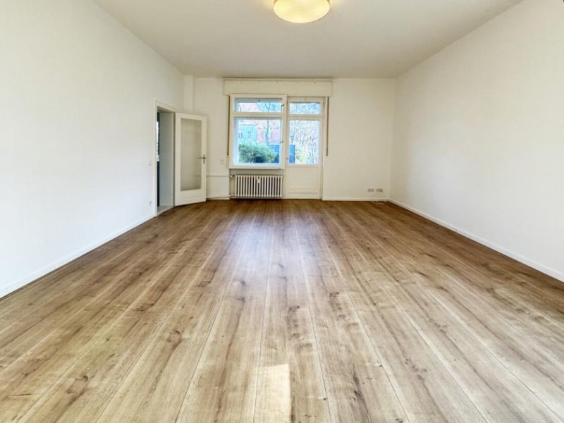 Berlin Gartenwohnung in Berlin-Westend
unweit Theodor-Heuss-Platz Wohnung kaufen