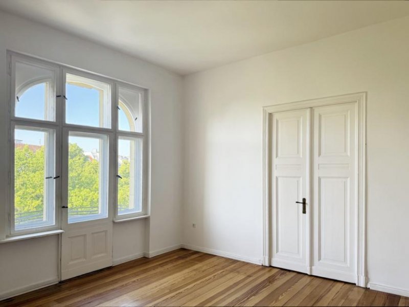 Berlin Wunderschöne Altbauwohnung
mit 3,5 Zimmern am Lietzensee Wohnung kaufen