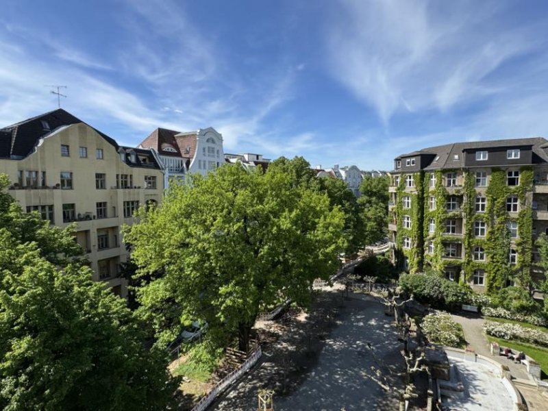 Berlin Wunderschöne Altbauwohnung
mit 3,5 Zimmern am Lietzensee Wohnung kaufen