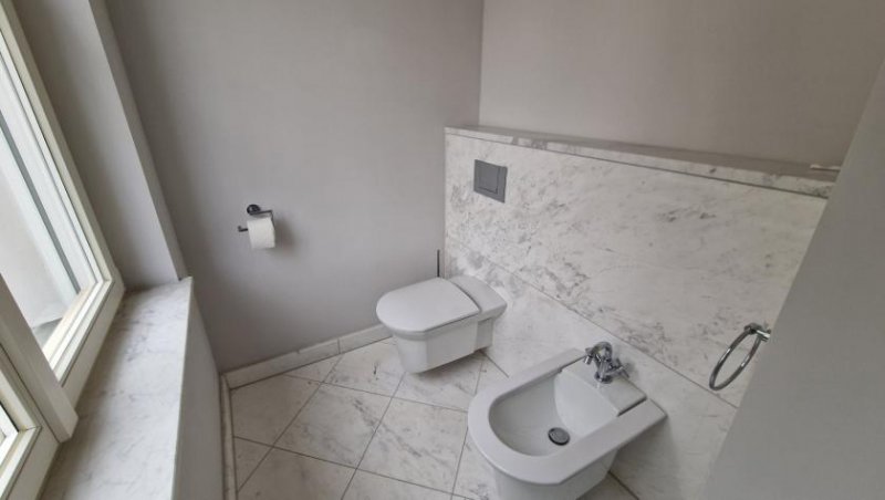 Berlin Elegante Stadtvilla (Doppelhaushälfte) Haus kaufen