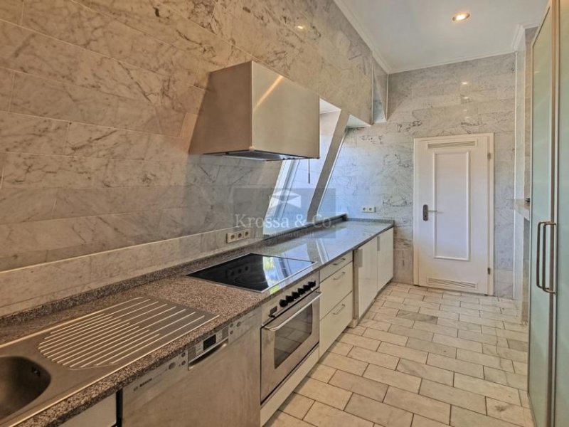 Berlin Gepflegte Dachgeschosswohnung
in bester Grunewaldlage Wohnung kaufen