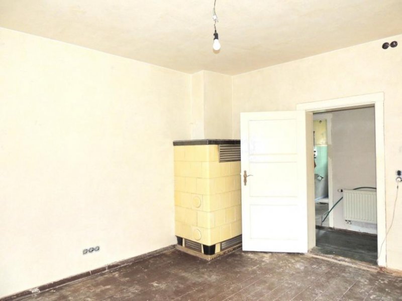 Michendorf freistehendes Einfamilienhaus, teilsaniert mit zusätzlichem Baugrundstück Haus kaufen