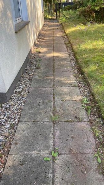 Michendorf freistehendes Einfamilienhaus, teilsaniert mit zusätzlichem Baugrundstück Haus kaufen