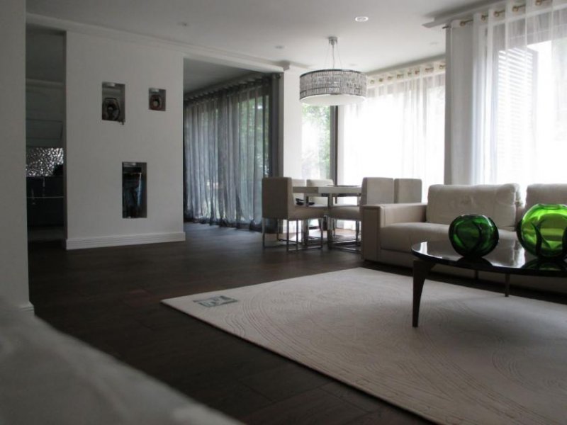 Schönwalde-Glien Exklusives Einfamilienhaus in traumhafter Lage vor den Toren Berlins Haus kaufen