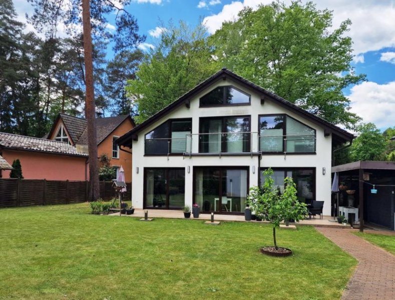 Schönwalde-Glien Exklusives Einfamilienhaus in traumhafter Lage vor den Toren Berlins Haus kaufen
