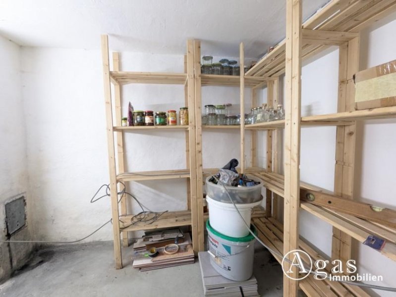 Borkheide Gepflegter Bungalow mit Wintergarten und Nebengebäude auf großzügigem Grundstück in Borkheide Haus kaufen