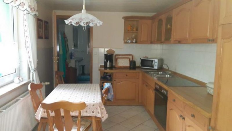 Brück Bezugsfähiges Haus mit Innenhof und Vorgarten Haus kaufen