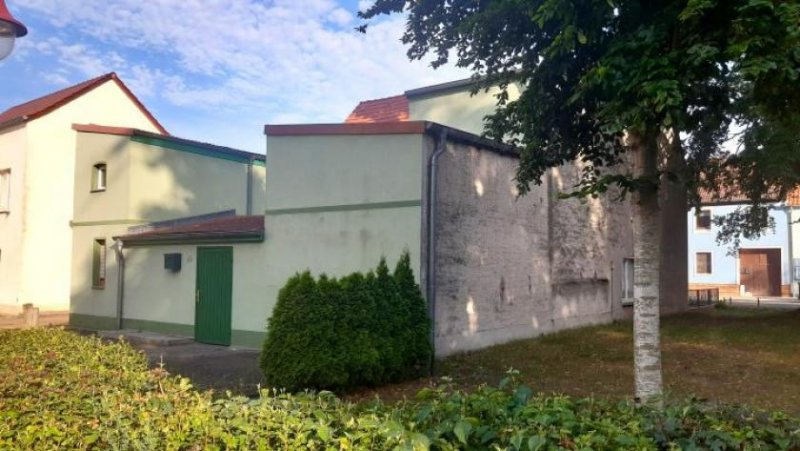 Brück Bezugsfähiges Haus mit Innenhof und Vorgarten Haus kaufen