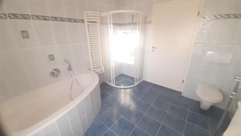 Brück Gepflegtes, sofort beziehbares EFH mit Garage und großem Garten Haus kaufen