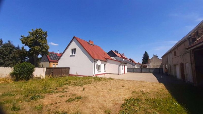 Wiesenburg/Mark Schönes Wohnhaus mit Nebengebäude und großzügigem Garten Haus kaufen