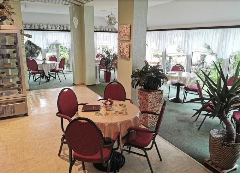 Falkenhagen (Mark) Wohnhaus und Gastronomie in einem! www.ohnemaklerprovisionverkaufen.de Haus kaufen